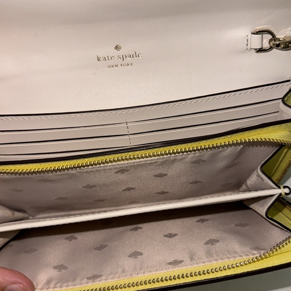 Kate Spade Purse - Picture 5 of 5